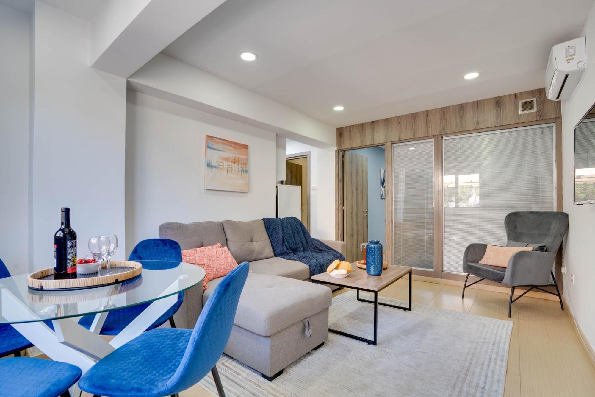 לרנקה Atlantis Apartments 50M From Makenzy Seafront מראה חיצוני תמונה