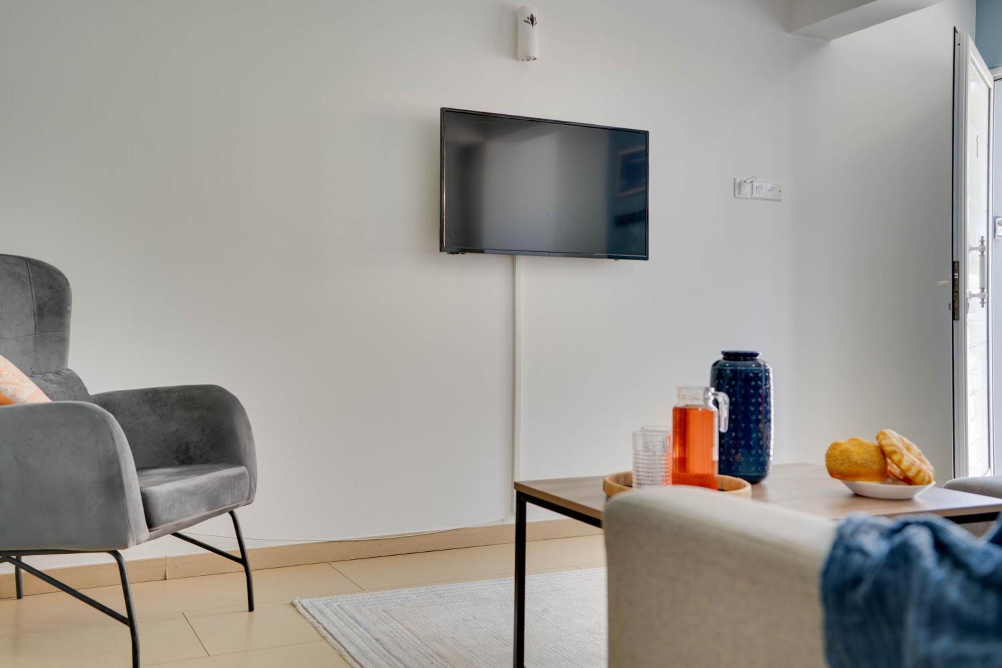 לרנקה Atlantis Apartments 50M From Makenzy Seafront מראה חיצוני תמונה