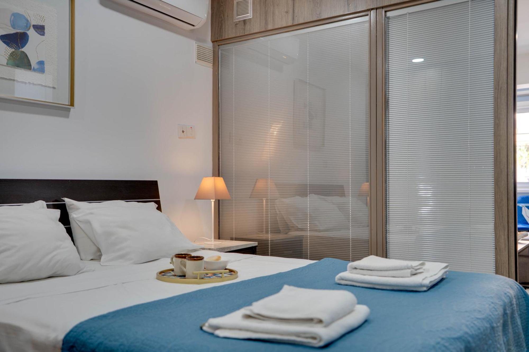 לרנקה Atlantis Apartments 50M From Makenzy Seafront מראה חיצוני תמונה