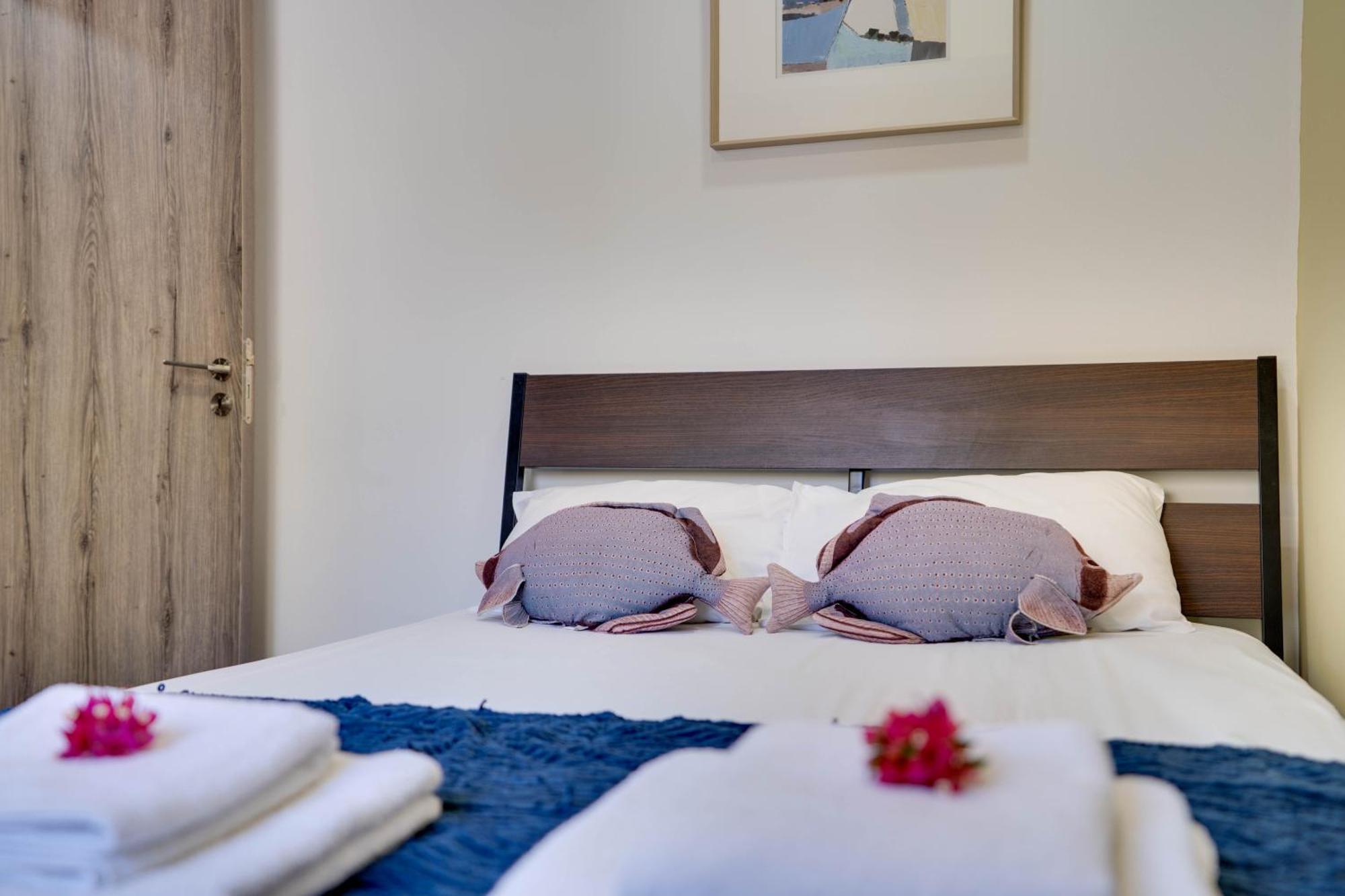 לרנקה Atlantis Apartments 50M From Makenzy Seafront מראה חיצוני תמונה